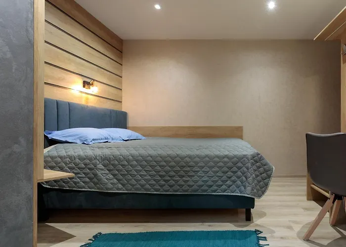 & Fotinov Бургас