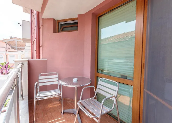 & Fotinov Бургас