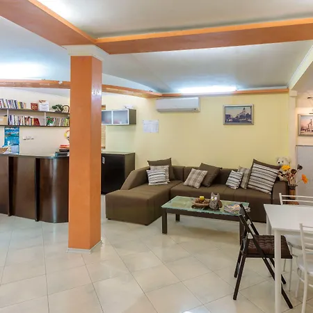 & Fotinov 3* Burgasz